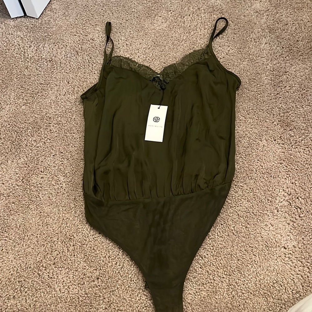 Socialite lace top hunter green body suit